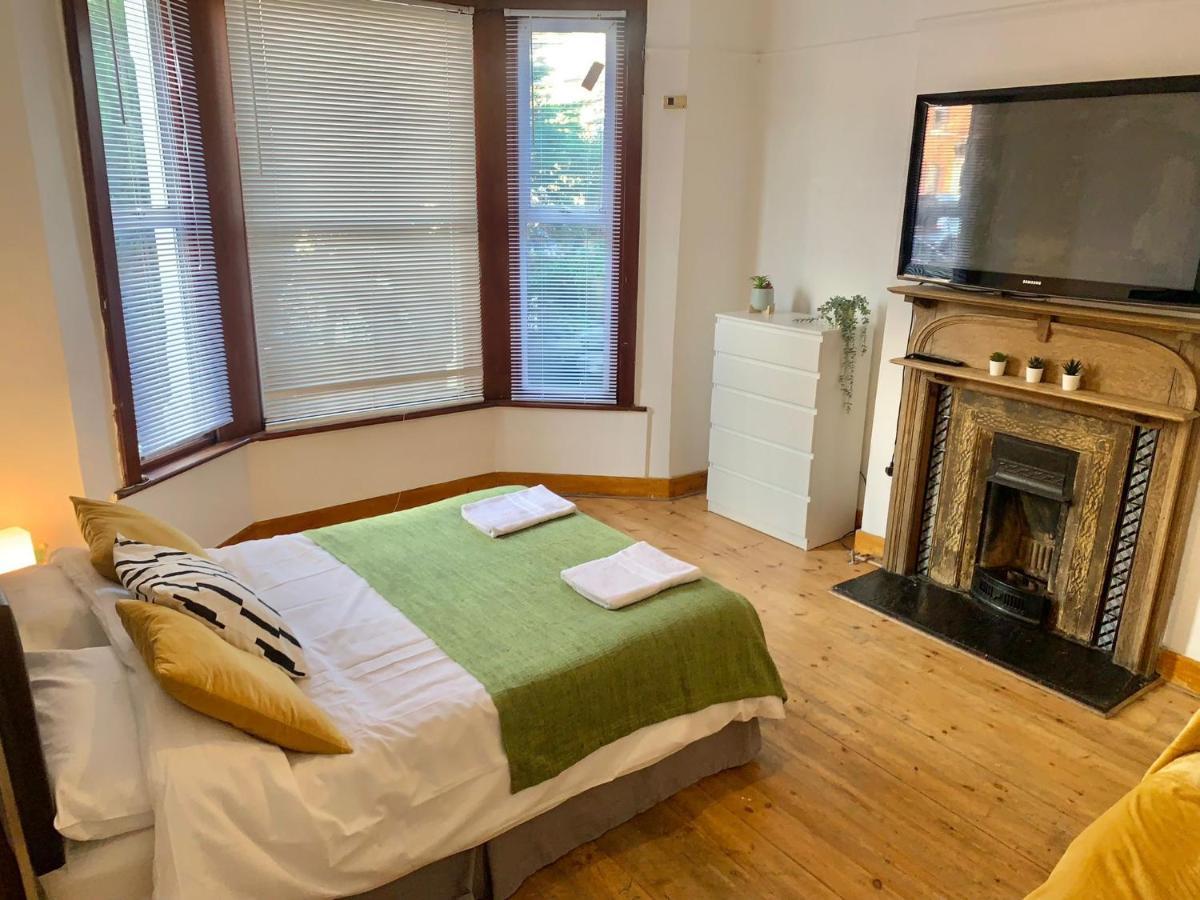 Balham, South London Spacious Guest House 1, 6 Rooms Available Eksteriør billede