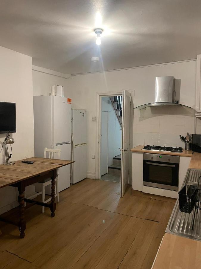 Balham, South London Spacious Guest House 1, 6 Rooms Available Eksteriør billede
