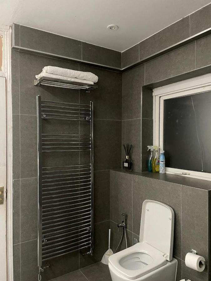 Balham, South London Spacious Guest House 1, 6 Rooms Available Eksteriør billede