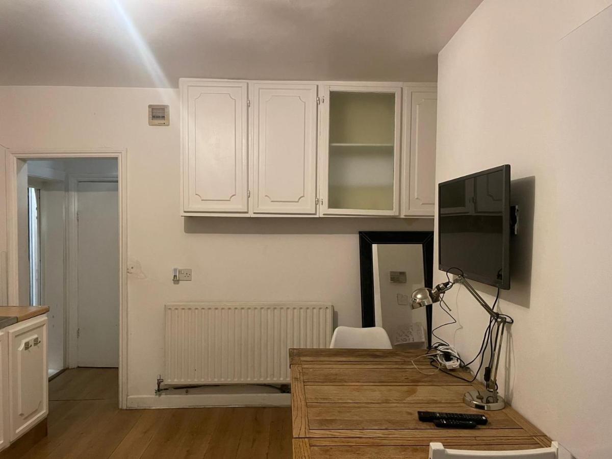 Balham, South London Spacious Guest House 1, 6 Rooms Available Eksteriør billede